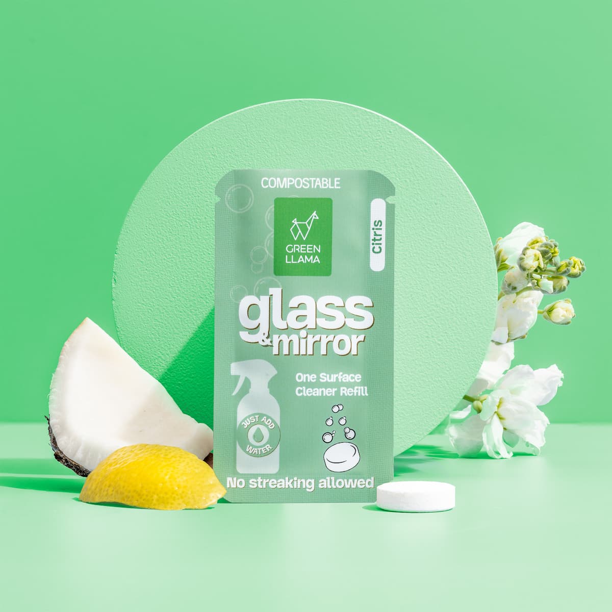 Streak - Free Glass & Mirror Cleaner Kit with Litsea Cubeba Fragrance - Pileggi on the Square Salon Powered by Gatto Salon Group